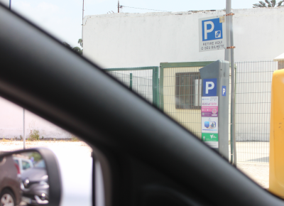Sabia que os parquímetros ajudam a reduzir o tráfego dentro das localidades?