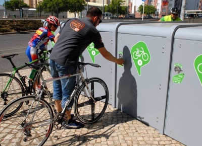 Novo parque de estacionamento gratuito para bicicletas